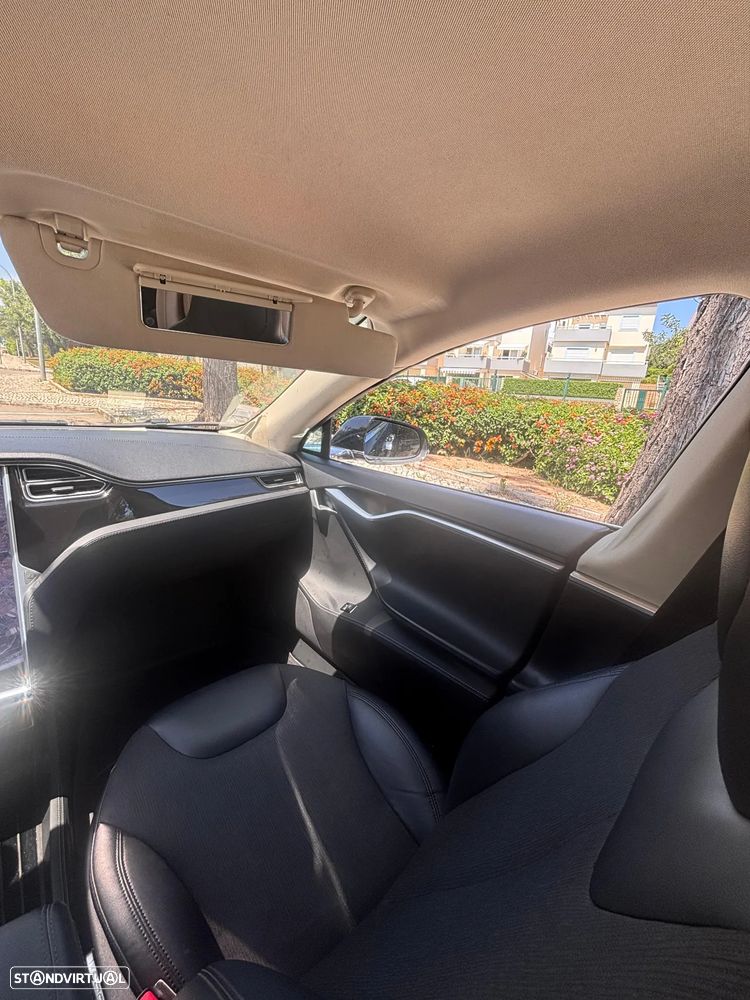 Tesla Model S 85 - 10