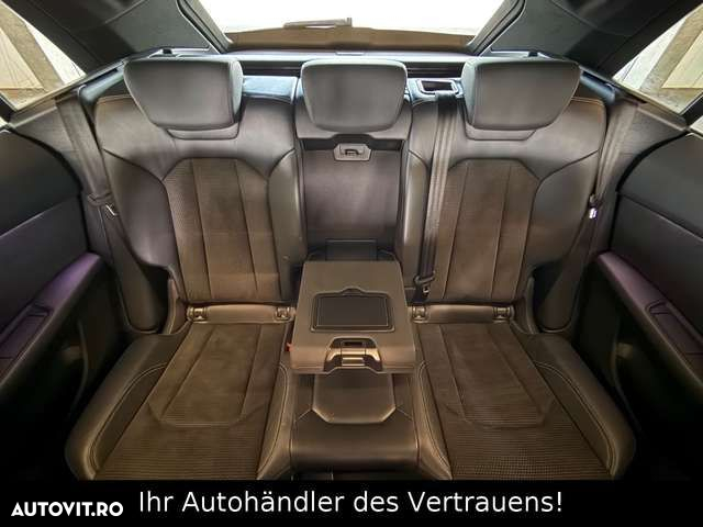 Audi Q8 - 15