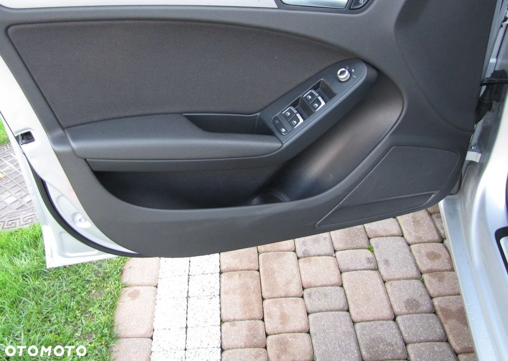 Audi A4 Avant 2.0 TDI - 29