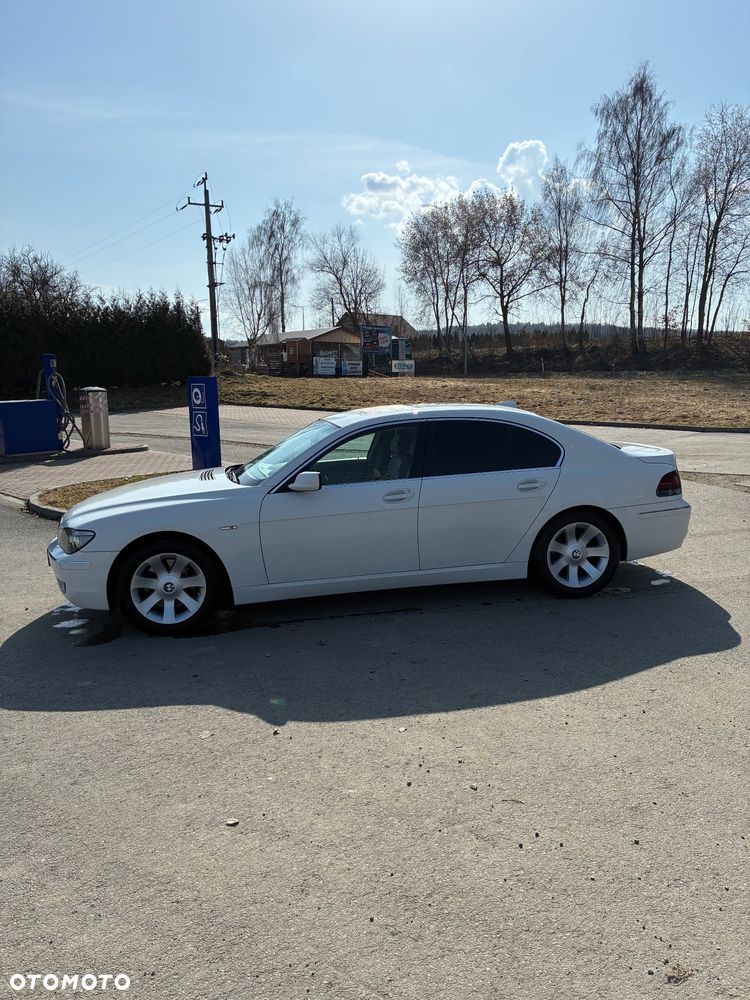 BMW Seria 7 740Li - 1