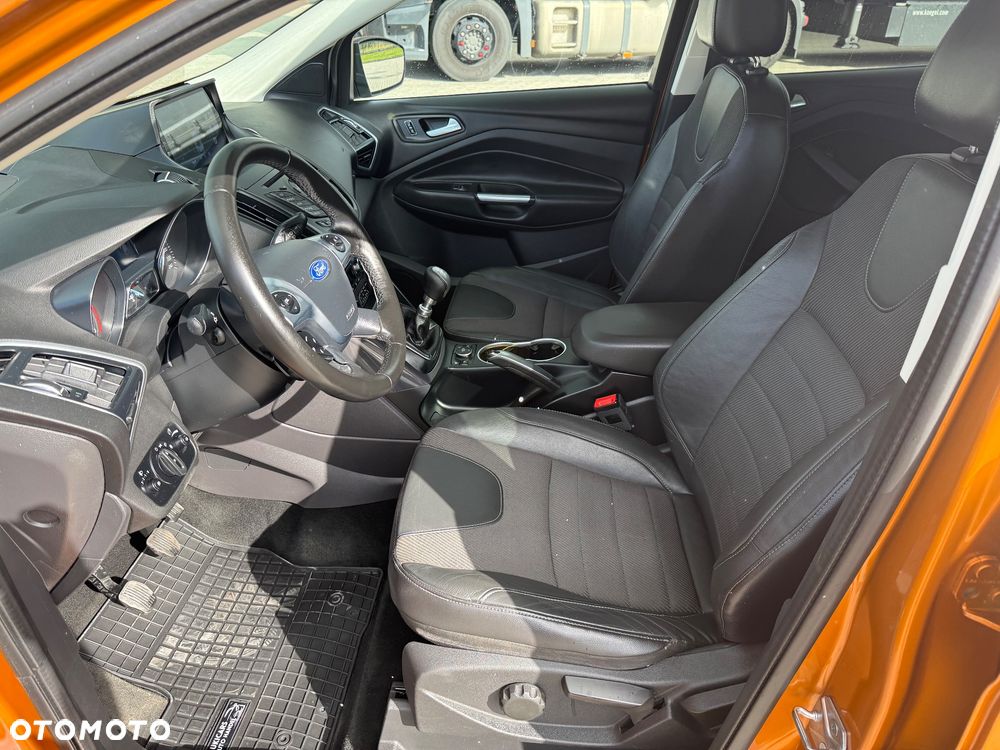 Ford Kuga 2.0 TDCi 4WD Titanium - 19