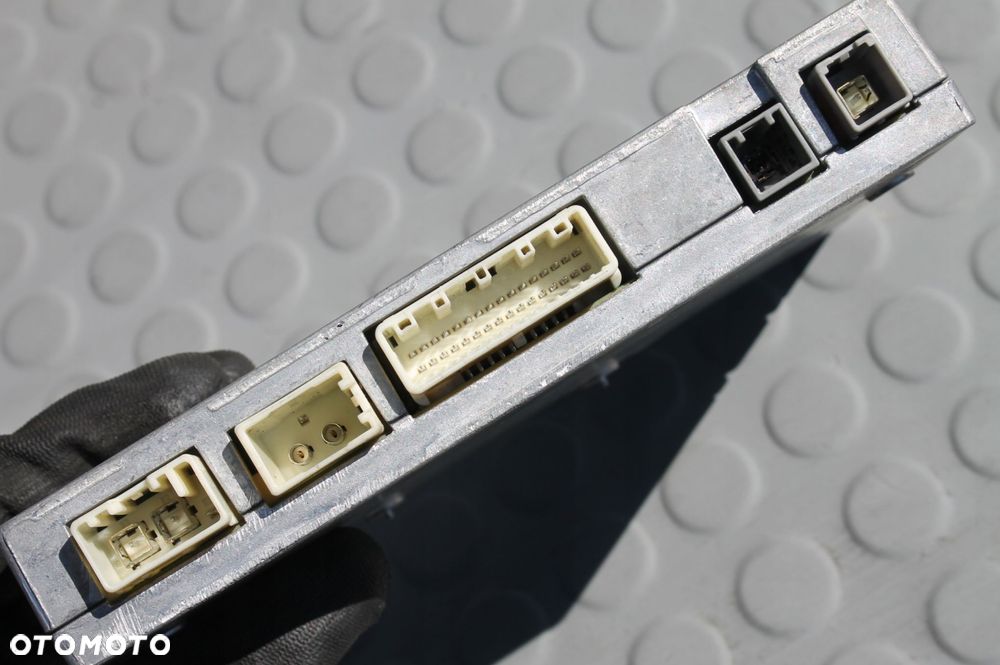 moduł radia nawigacji gps toyota prius iii 09-15 - 3