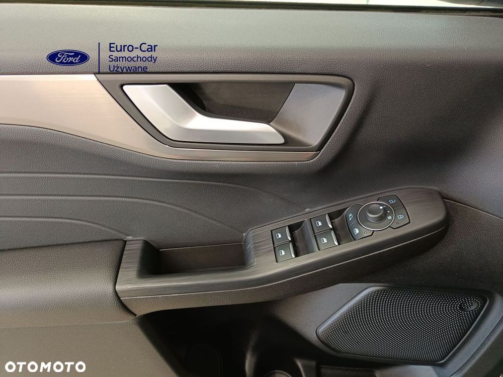 Ford Kuga 2.5 Duratec PHEV TITANIUM X - 30