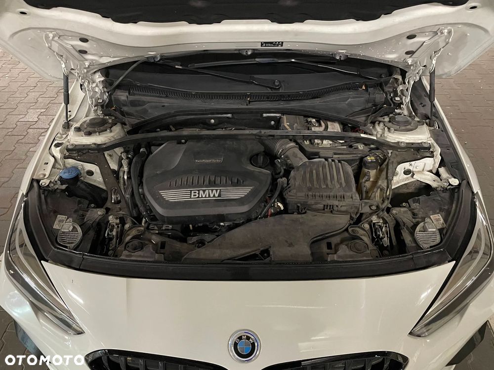 BMW Seria 2 218d M Sport sport - 17