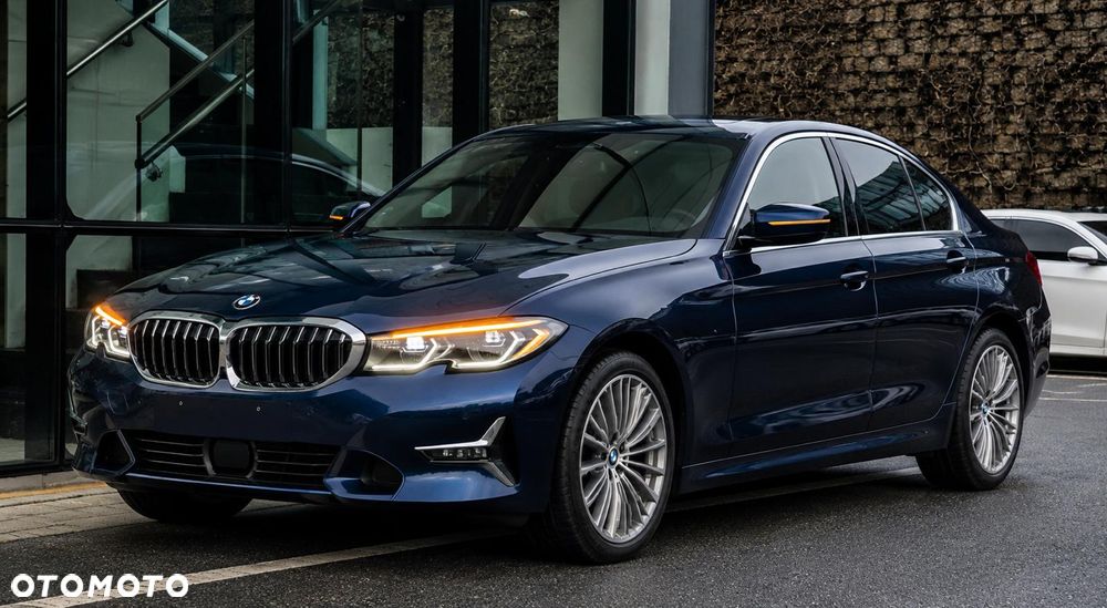 BMW Seria 3 330i xDrive Luxury Line - 2