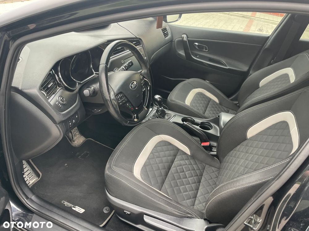 Kia Ceed 1.6 CRDi GT Line - 11
