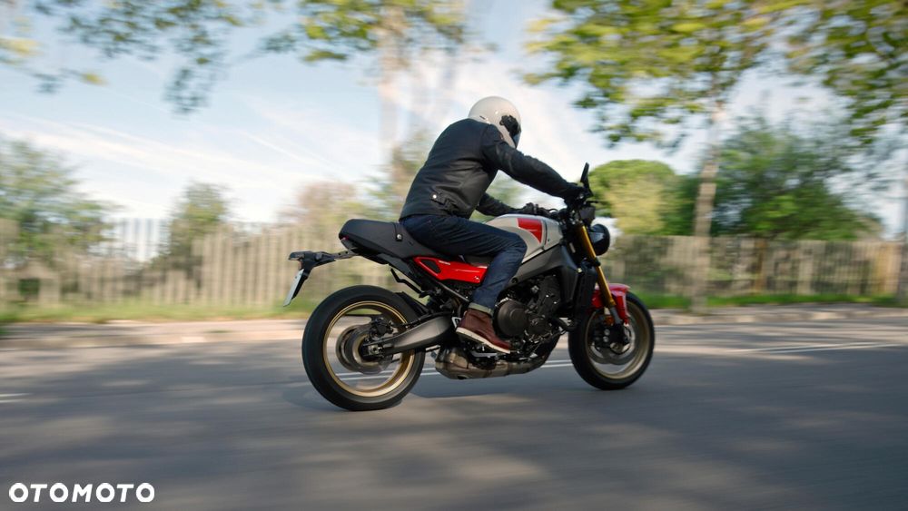 Yamaha XSR - 3
