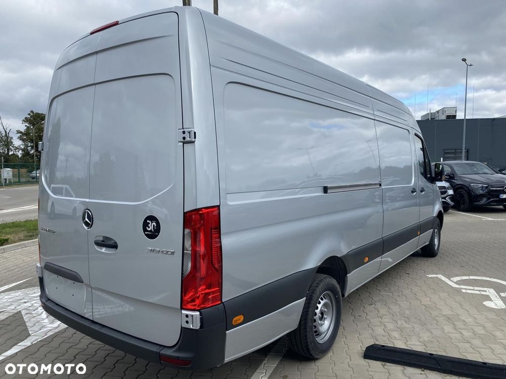 Mercedes-Benz Sprinter - 5