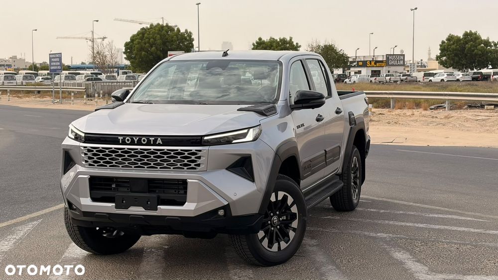 Toyota Hilux 2.8 D-4D Double Cab GR Sport II 4x4 - 21