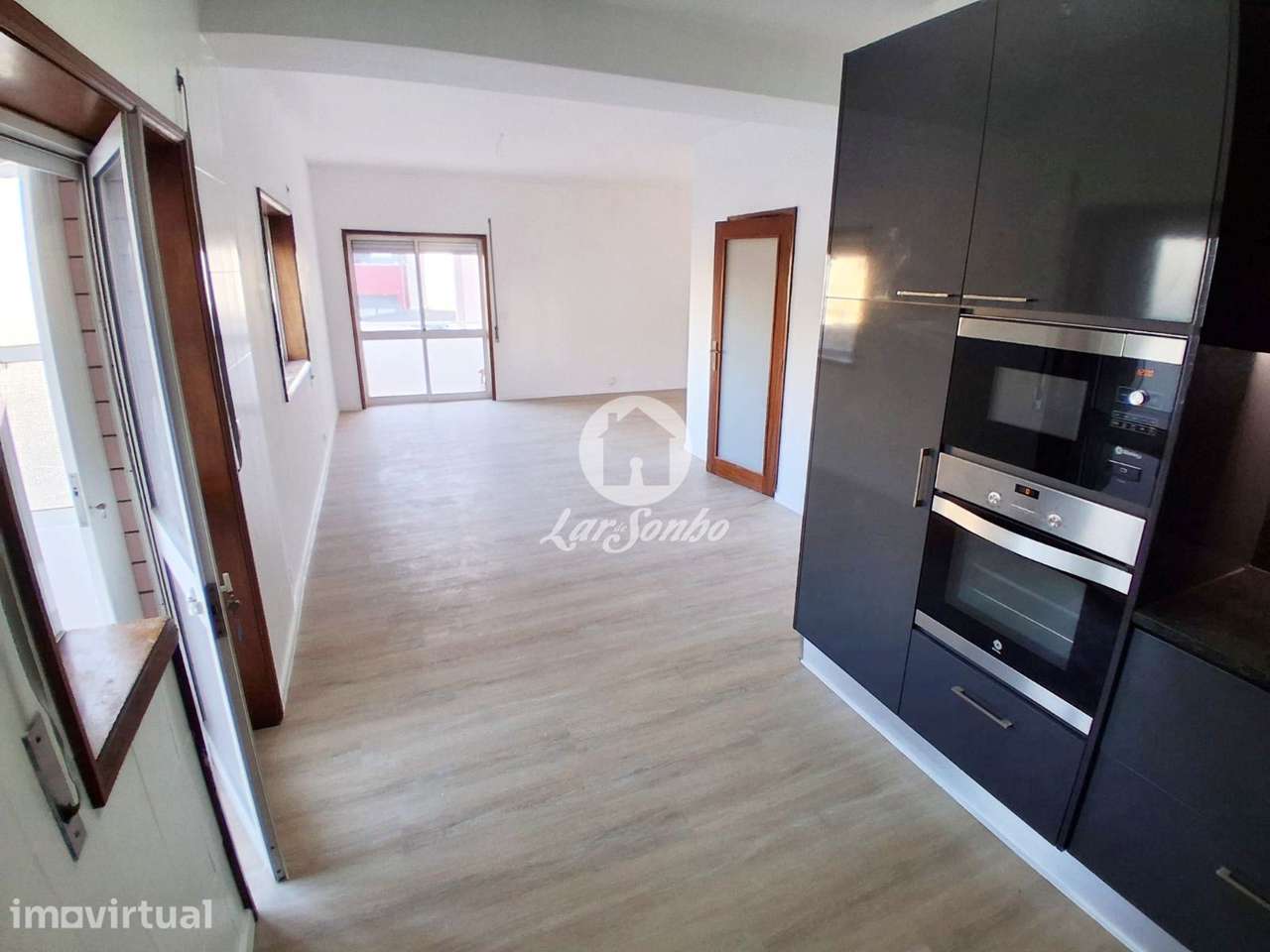 Apartamento T2, localizado, em Baguim do Monte, próximo ao metro da... - Grande imagem: 2/18