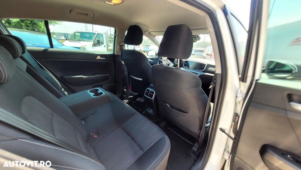 Kia Sportage 1.6 T-GDI 6MT 4x4 Classic - 17