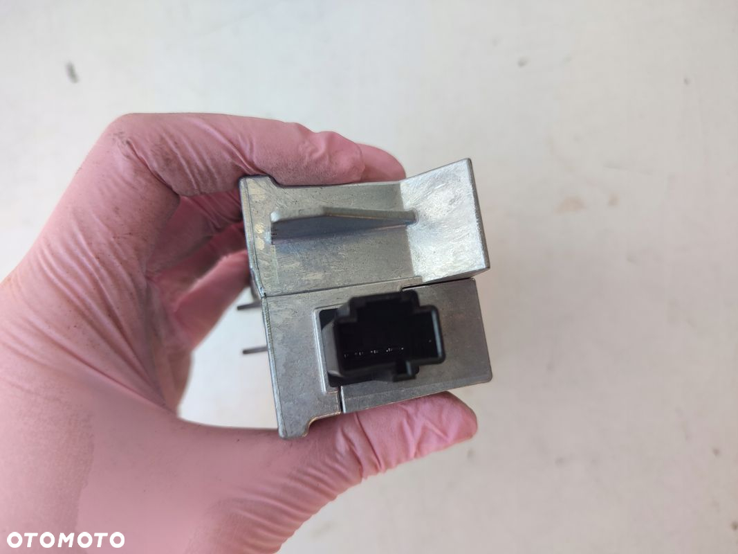 Blokada kierownicy FORD GRAND C-MAX II 10-15 AV6N-3F880JA - 2