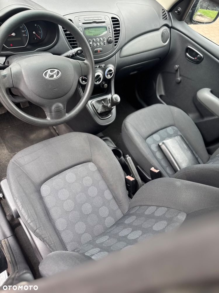 Hyundai i10 1.1 Base - 11