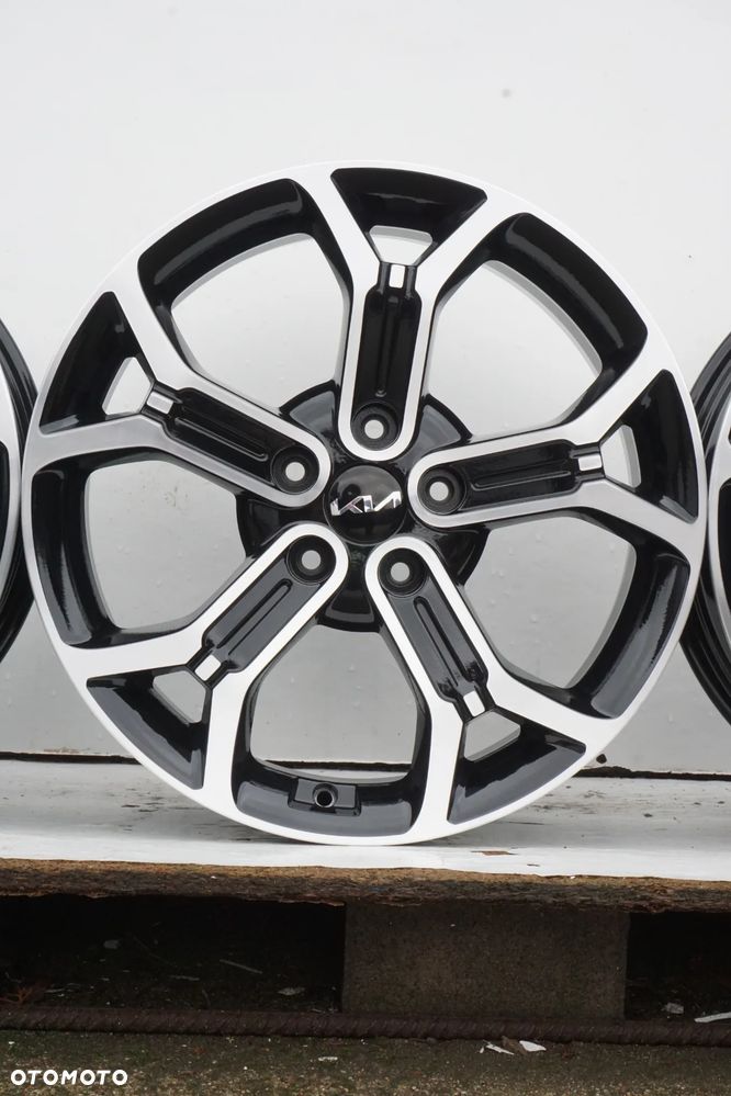 KIA 5x114,3 18 7,5J et45 OEM FV - 6