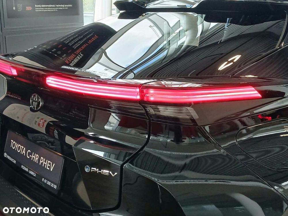Toyota C-HR 2.0 PHEV Dynamic Force Tokyo Edition - 32
