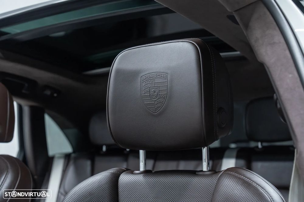 Porsche Macan Turbo PDK - 27