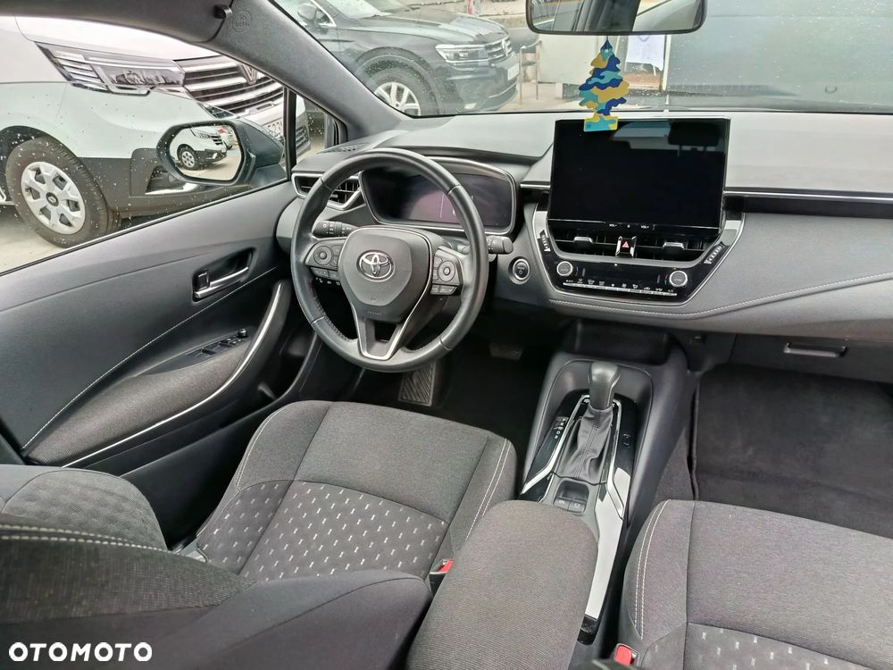 Toyota Corolla - 10