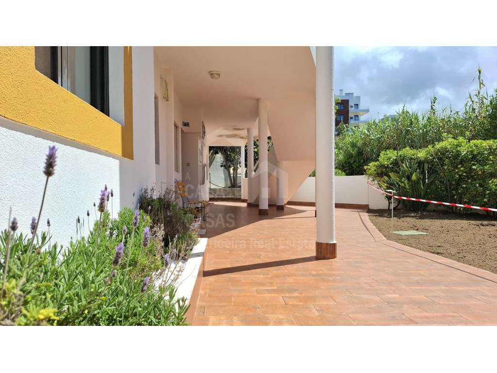 Arrenda Apartamento T2 - Ericeira, A Casa das Casas - Grande imagem: 3/13