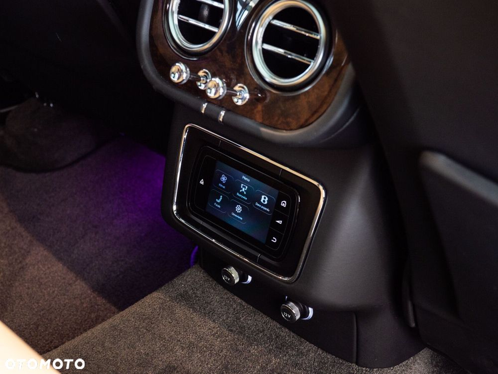 Bentley Bentayga - 16