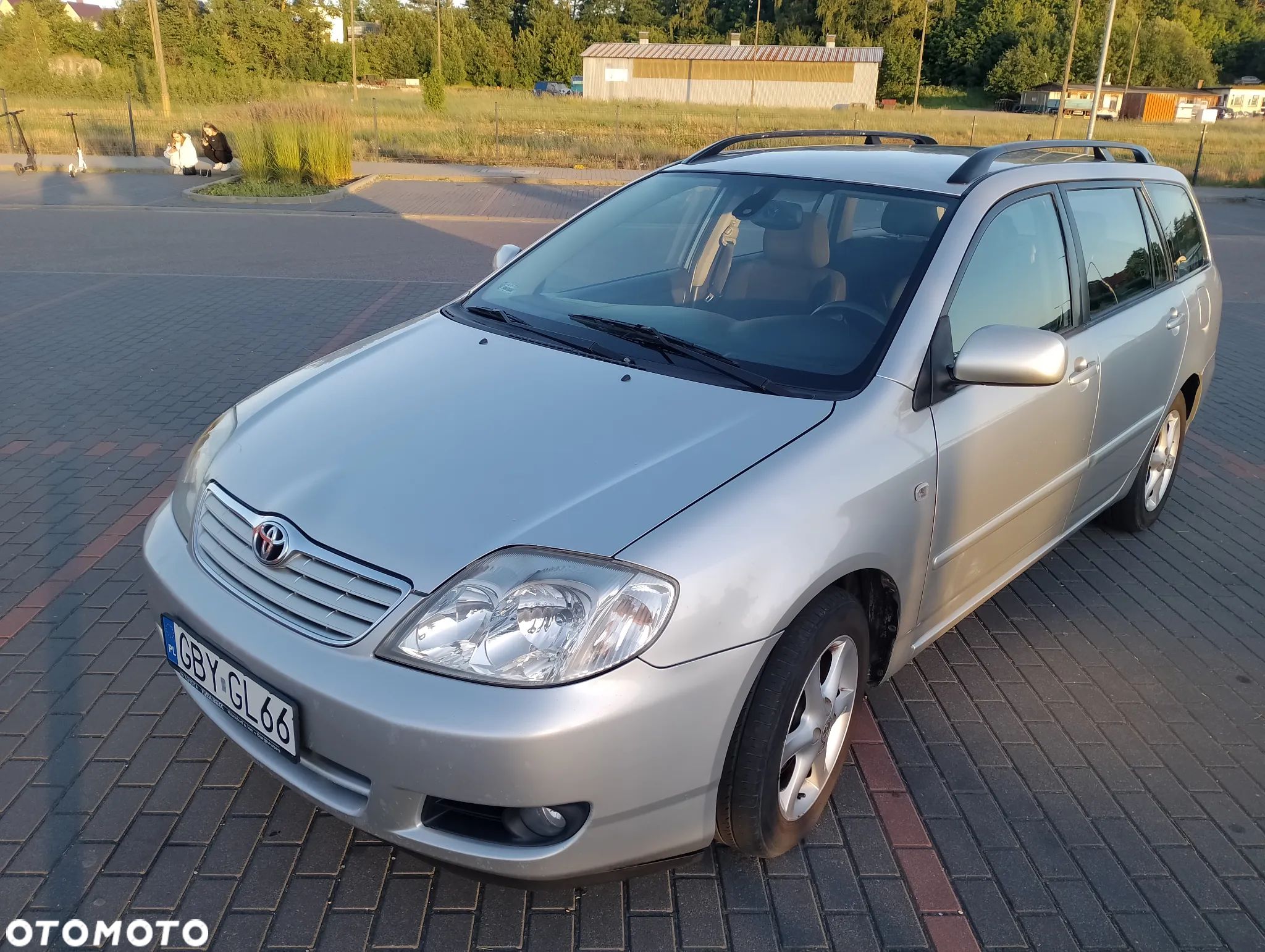 Toyota Corolla 1.4 D-4D Combi Sol - 1