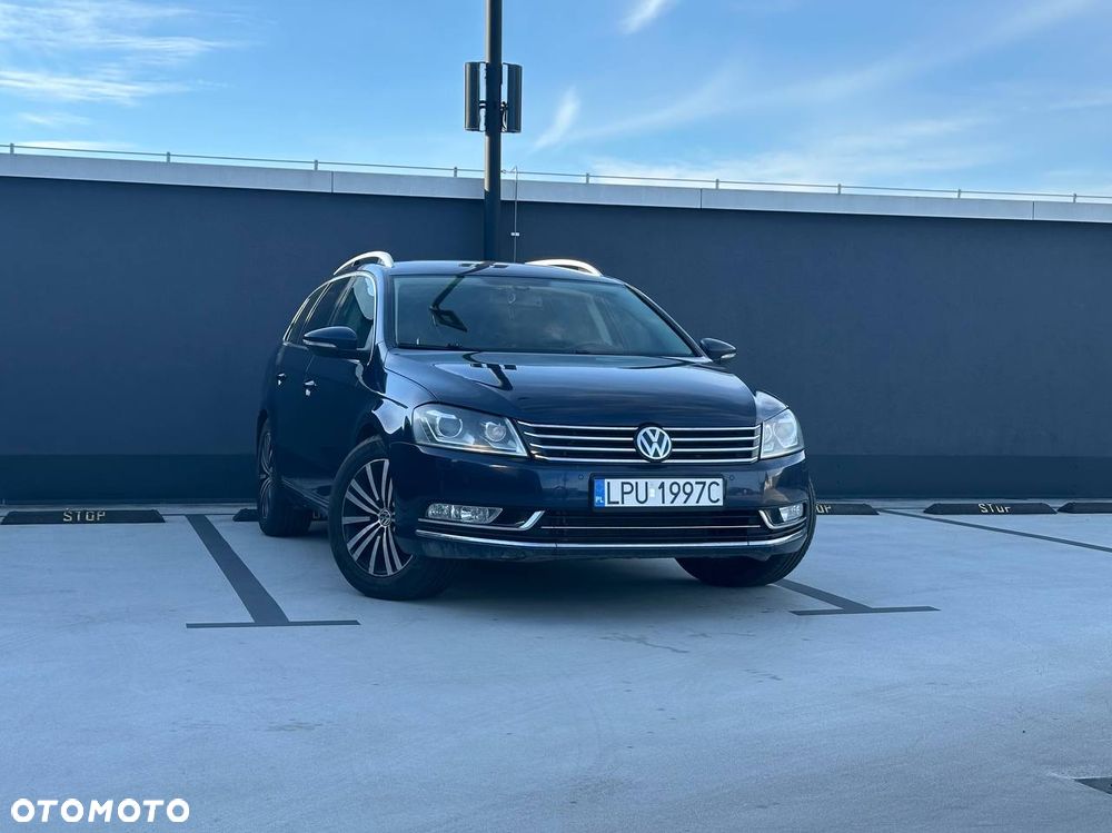 Volkswagen Passat 2.0 TDI DPF DSG 4Motion Comfortline - 1