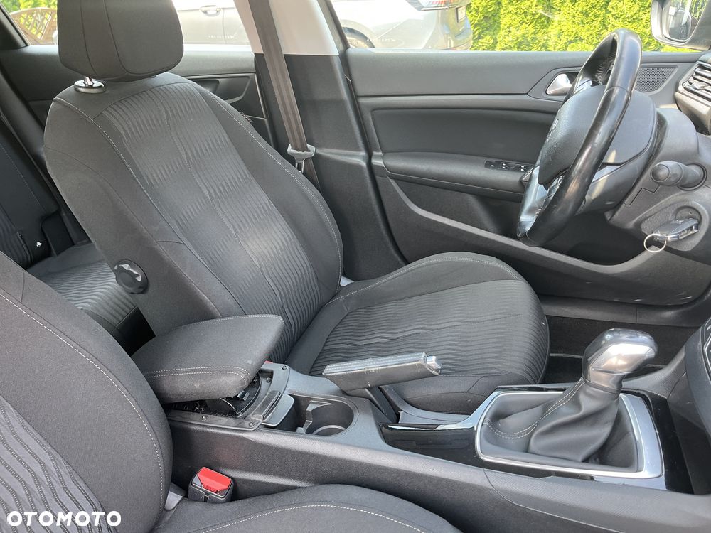 Peugeot 308 2016 photo 5