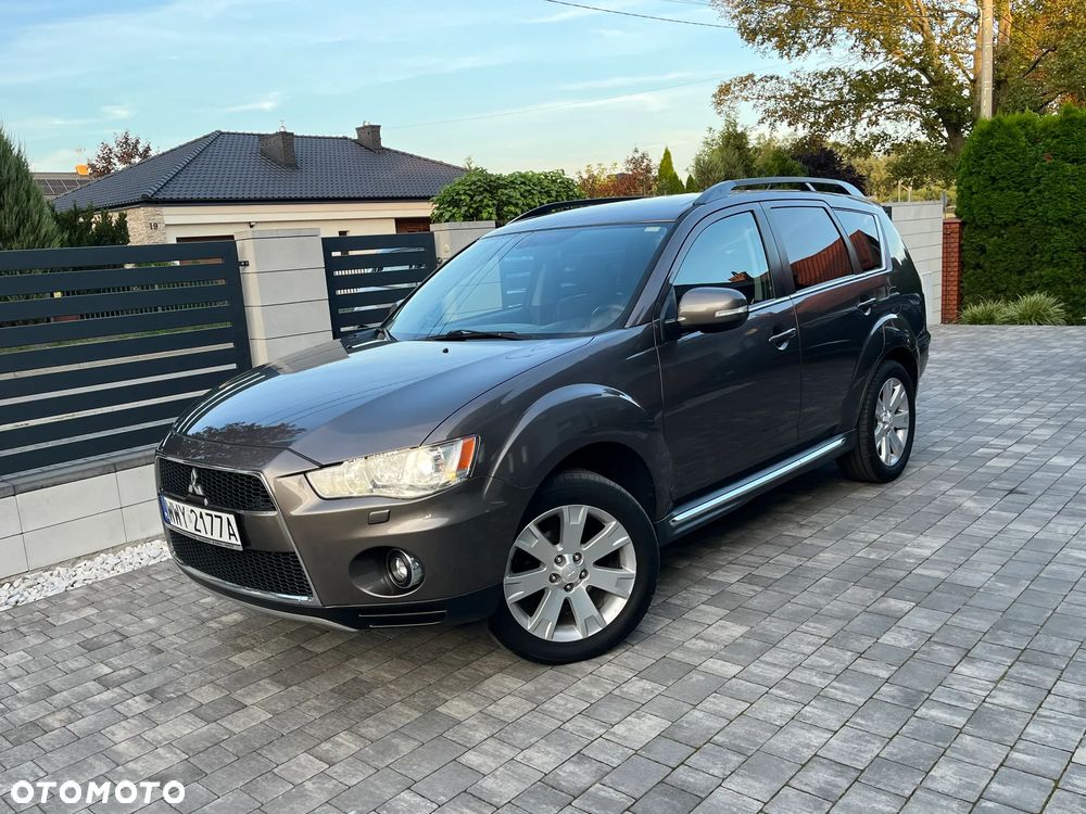 Mitsubishi Outlander 2.0 2WD 35 Jahre - 2