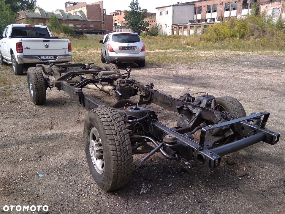 CHEVROLET EXPRESS GMC SAVANA zacisk hamulcowy lewy prawy przod przedni 2500 3500 suburban 4.3 v6 4.8 5.3 6.0 6.6 v8 hummer h2 h3 AVALANCHE SILVERADO SIERRA YUKON XL CADILLAC DEVILLE DTS caliper front - 4