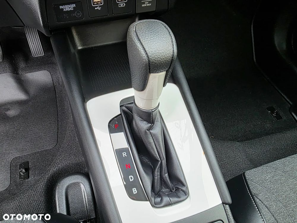 Honda Jazz 1.5 i-MMD Elegance - 23