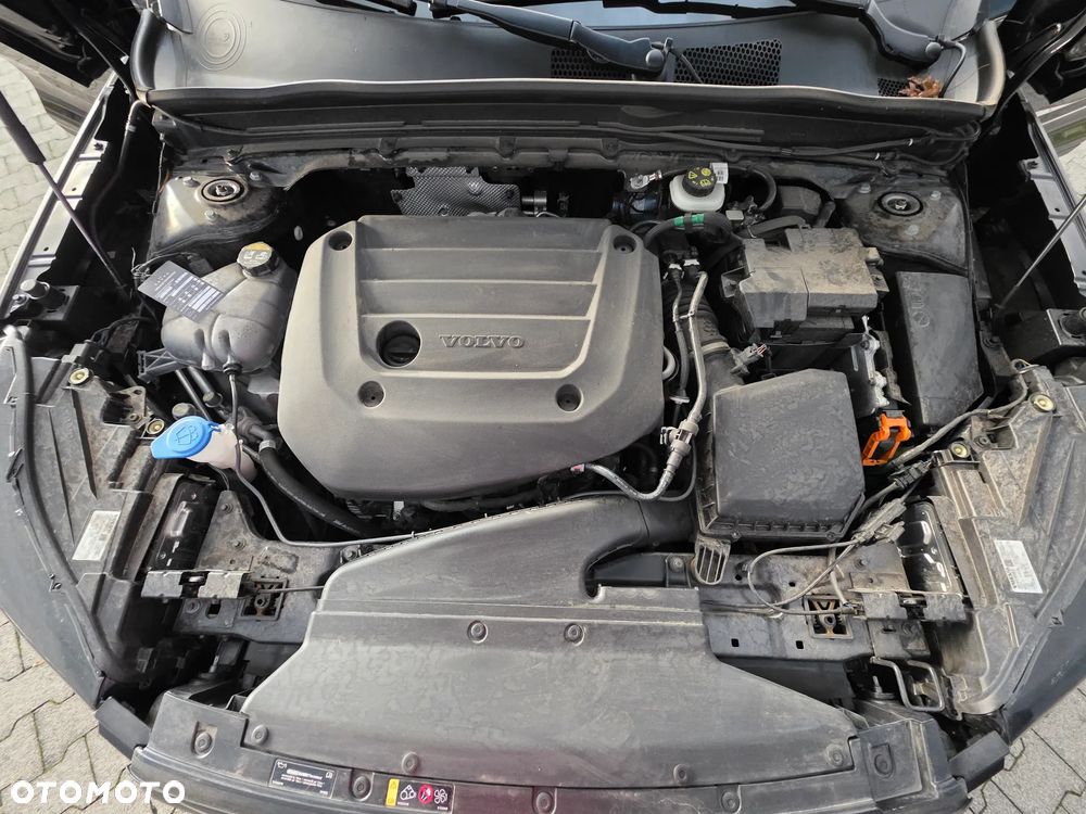 Volvo XC 40 B4 Ultimate Dark - 17