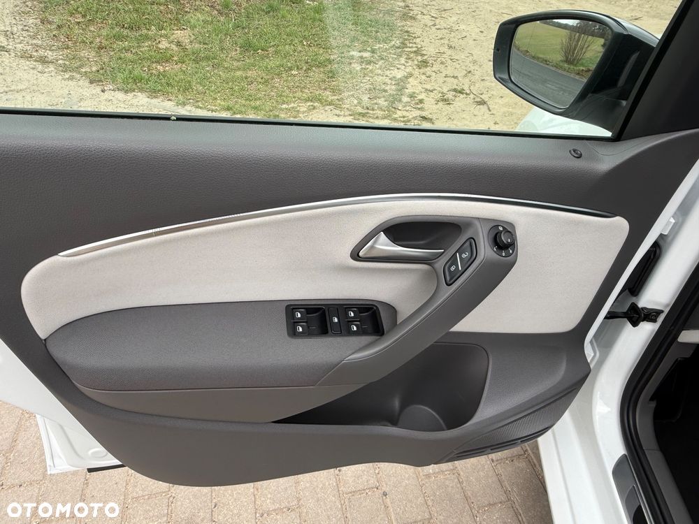 Volkswagen Polo 1.2 TSI BMT Fresh - 23