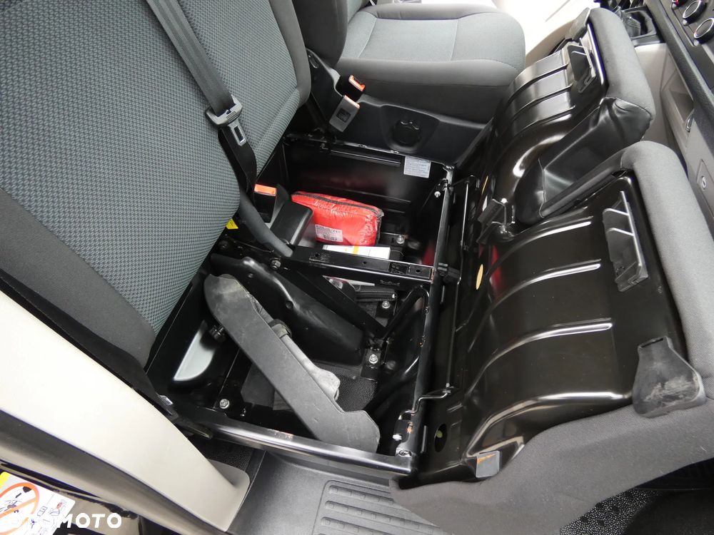 Volkswagen Transporter - 29