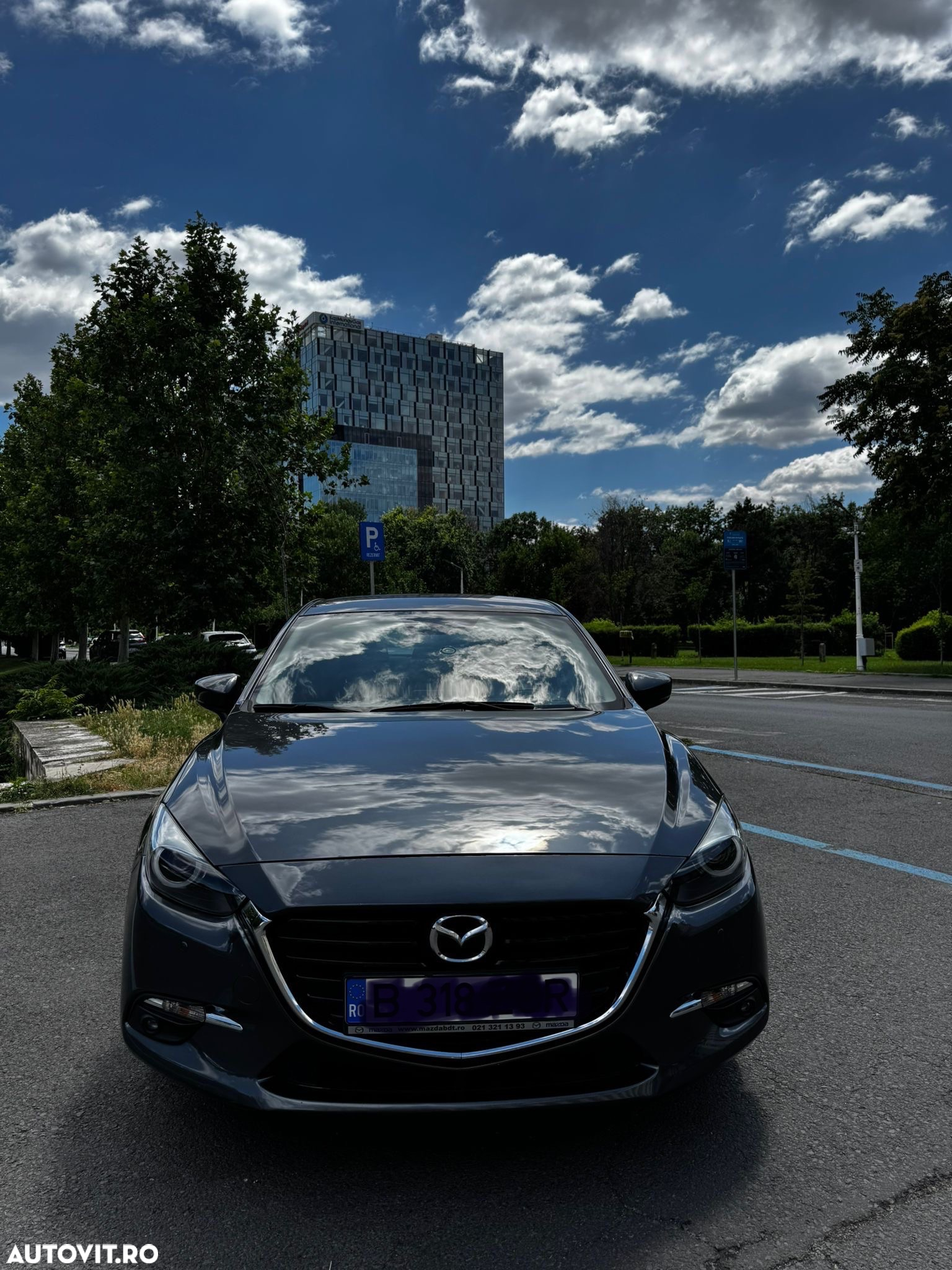 Mazda 3 - 8