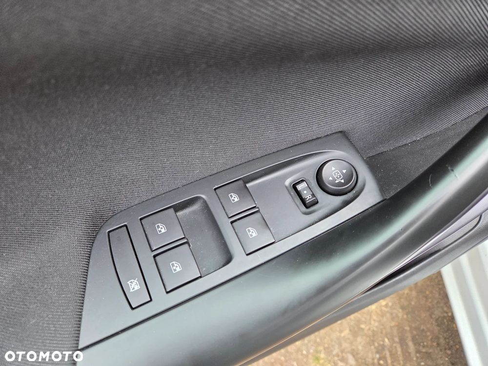 Opel Astra 1.6 D (CDTI) Edition - 10