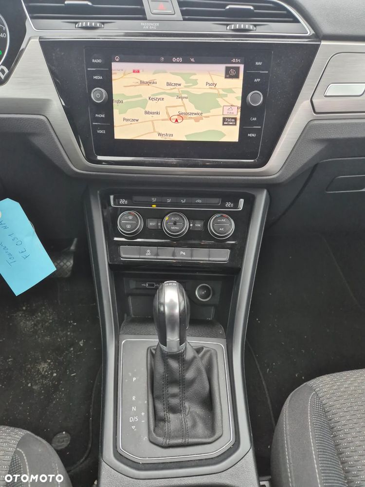 Volkswagen Touran 1.6 TDI SCR BlueMotion Technology DSG Comfortline - 11