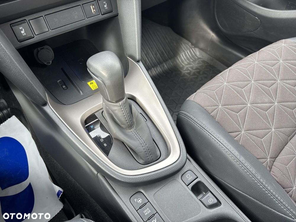 Toyota Yaris Cross - 17