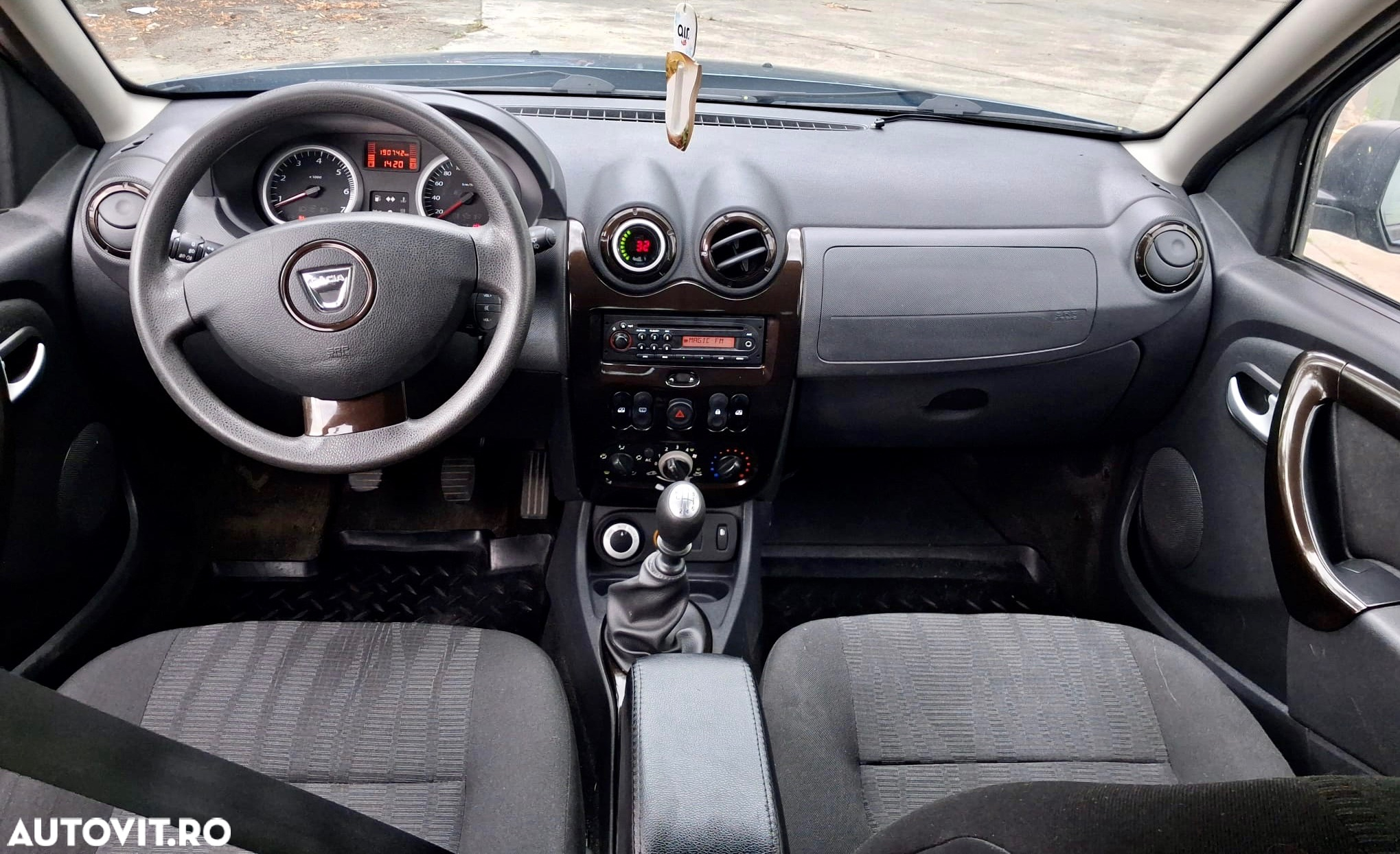 Dacia Duster 1.5 dCi 4x4 Prestige - 6