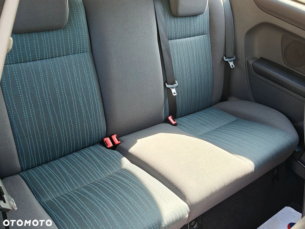 Ford Focus 1.4 Ambiente - 8