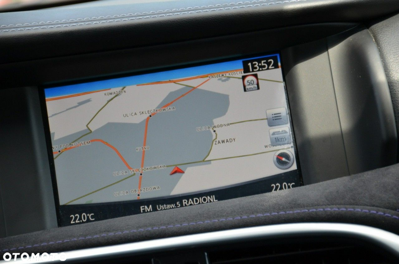 Infiniti Q30 - 19