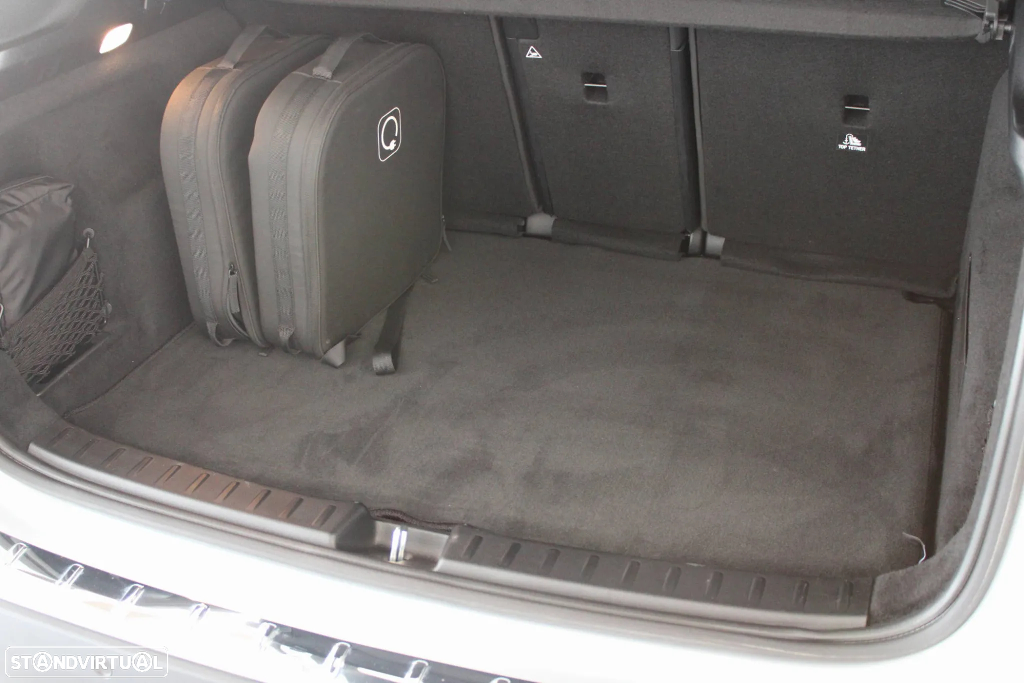 Mercedes-Benz GLA 250 e Business Solutionss Grande Frota - 16
