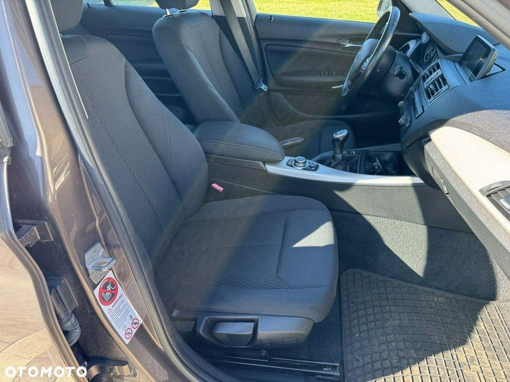 BMW Seria 1 116d - 25