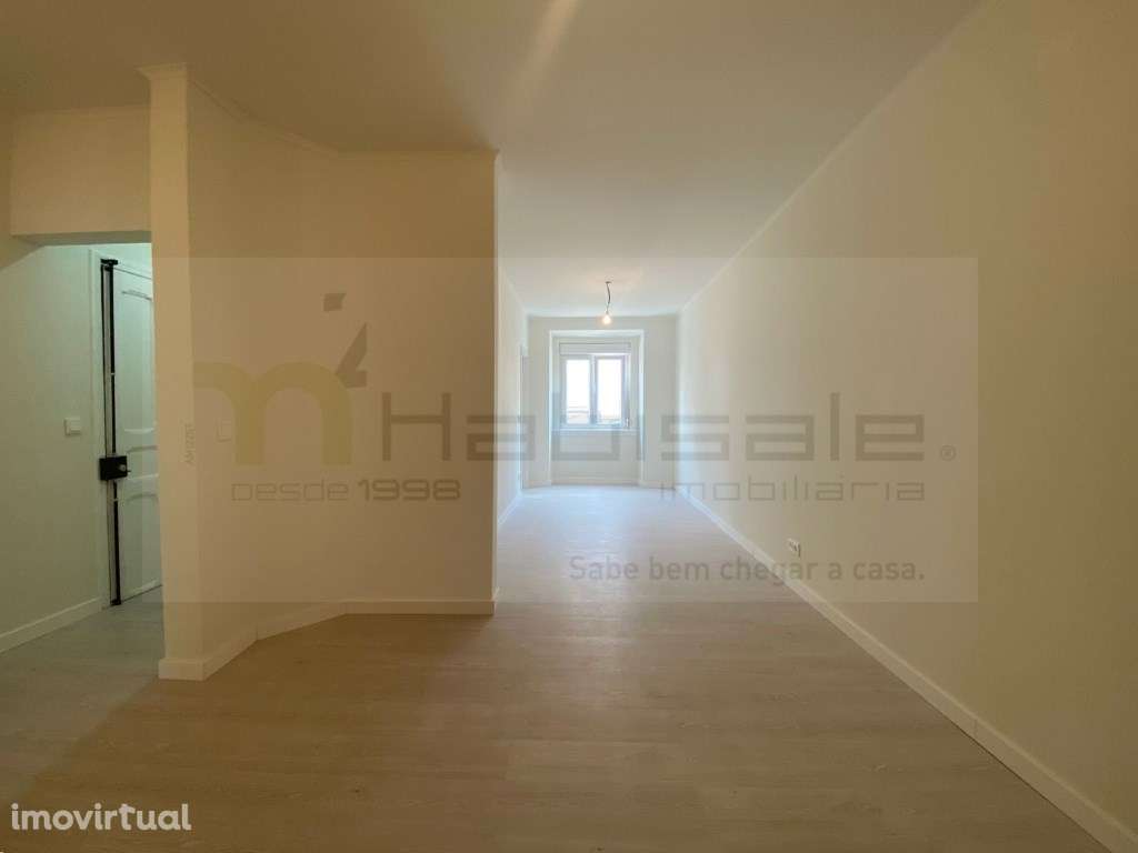 Apartamento T2 remodelado - Grande imagem: 3/24