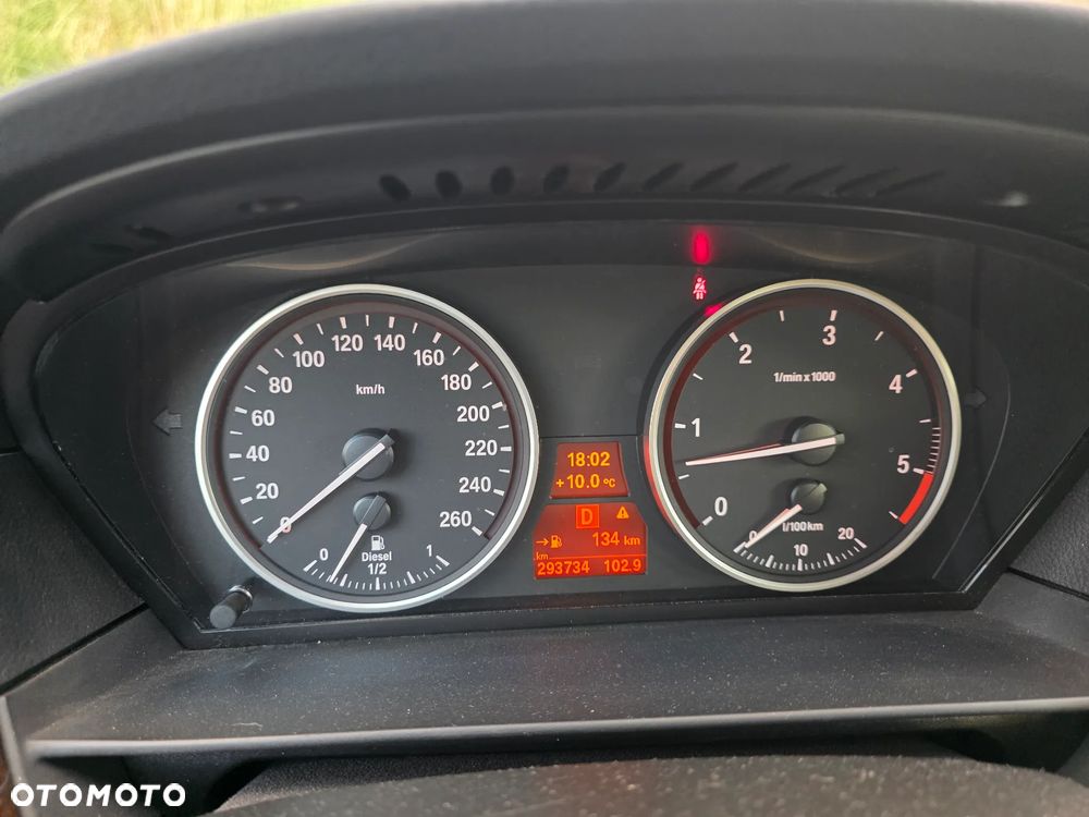 BMW Seria 5 525d Edition Sport - 9