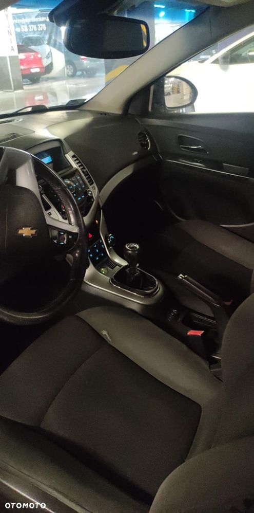 Chevrolet Cruze 1.8 LT - 16