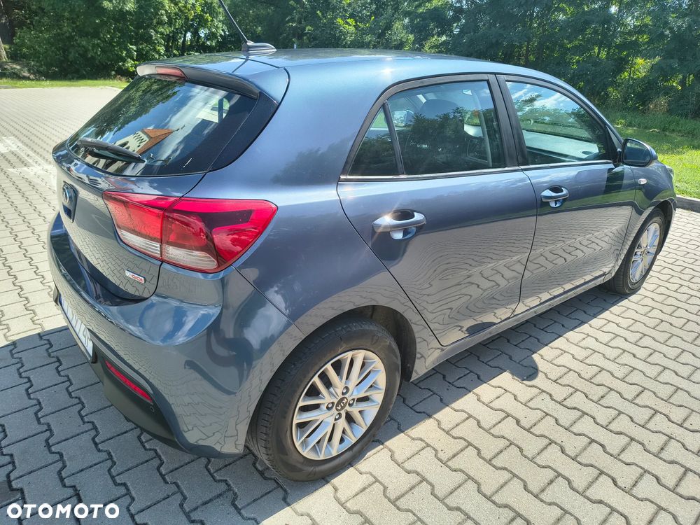 Kia Rio - 3