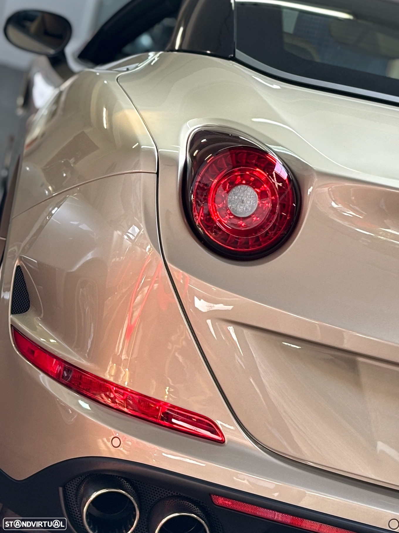 Ferrari California T - 26
