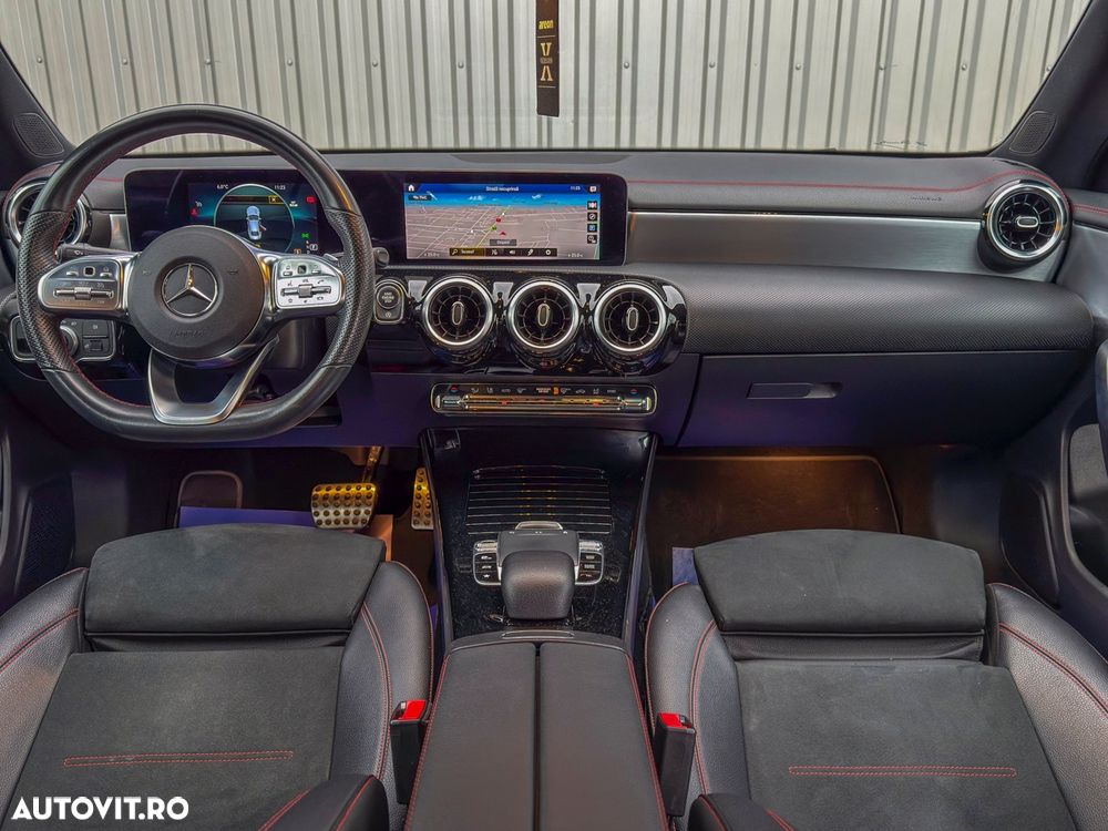 Mercedes-Benz CLA - 31