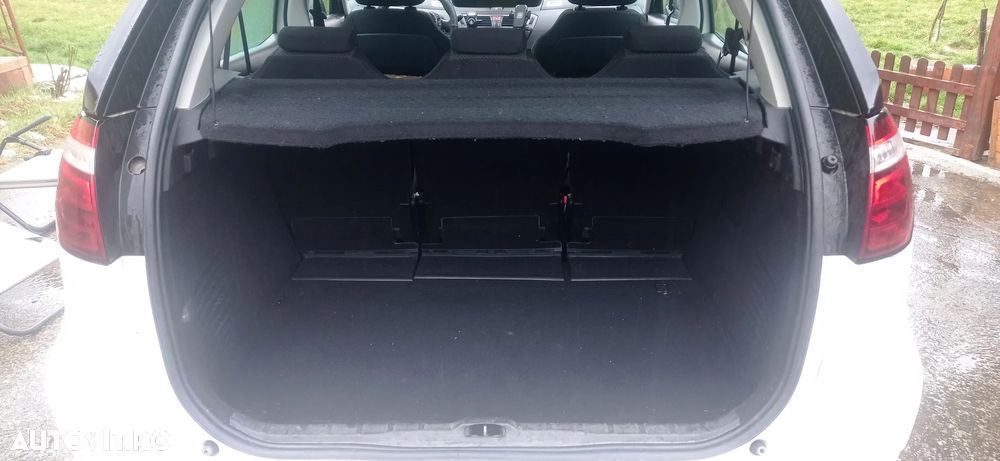 Citroën C4 Picasso 1.6 HDI FAP Tendance - 6