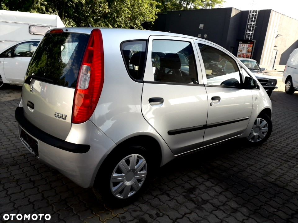 Mitsubishi Colt 1.1 Motion Plus - 17