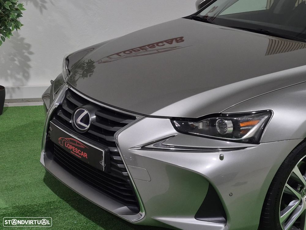 Lexus IS 300H Executive - 3